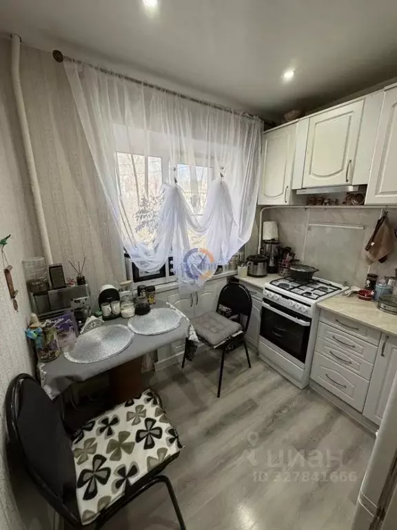 1-к кв. Новгородская область, Великий Новгород Октябрьская ул., 32 ... - Фото 1