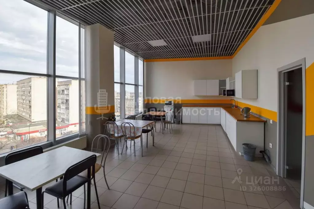 Помещение свободного назначения в Новгородская область, Великий ... - Фото 1