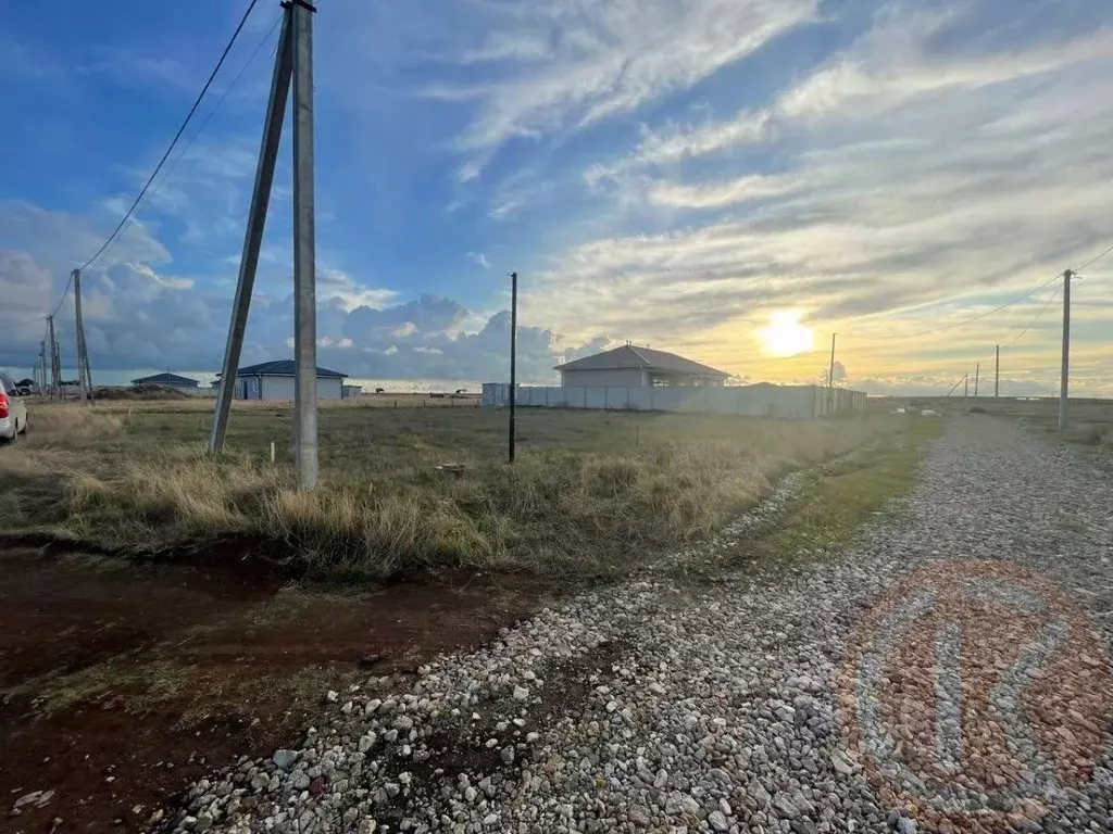 Участок в Крым, Сакский район, Уютненское с/пос, Братские дачи кп  ... - Фото 0