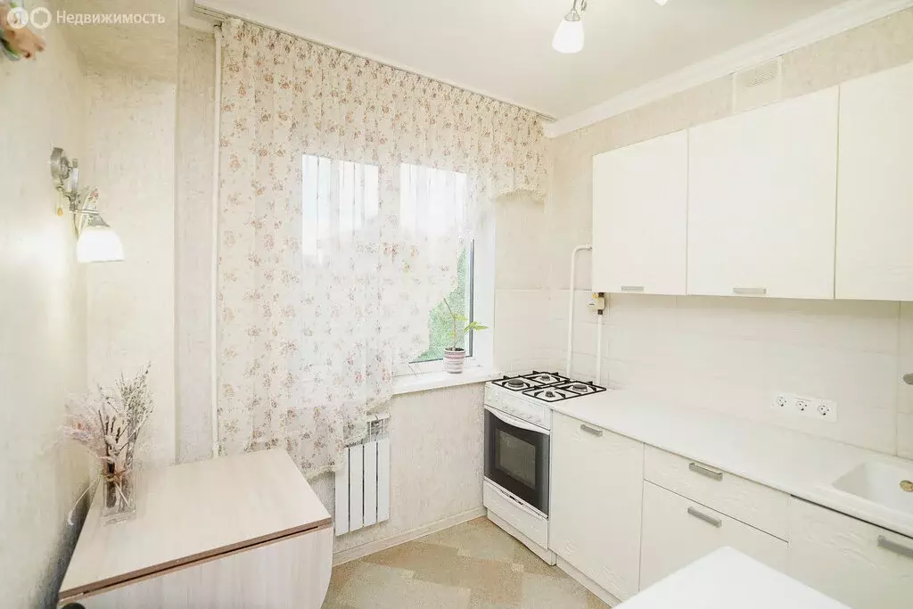 2-комнатная квартира: Омск, улица Дианова, 5Б (41.1 м) - Фото 1