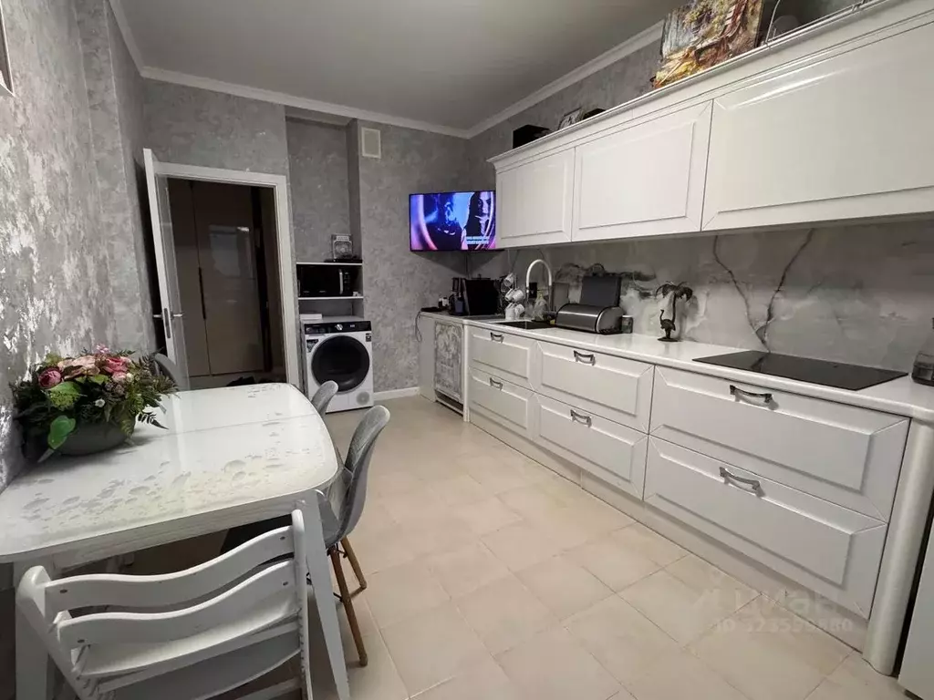 2-к кв. Московская область, Люберцы городской округ, Мирный пгт ул. ... - Фото 0