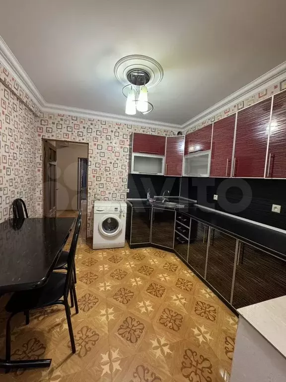 3-к. квартира, 70 м, 2/6 эт. - Фото 0