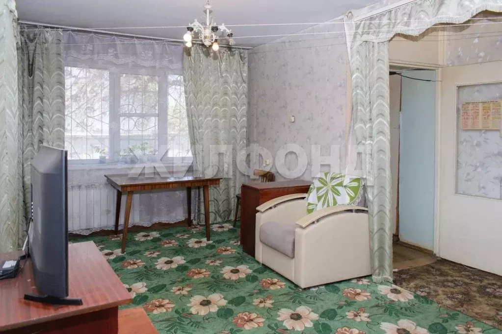 2-к кв. Алтайский край, Барнаул Новороссийская ул., 13А (46.0 м) - Фото 0