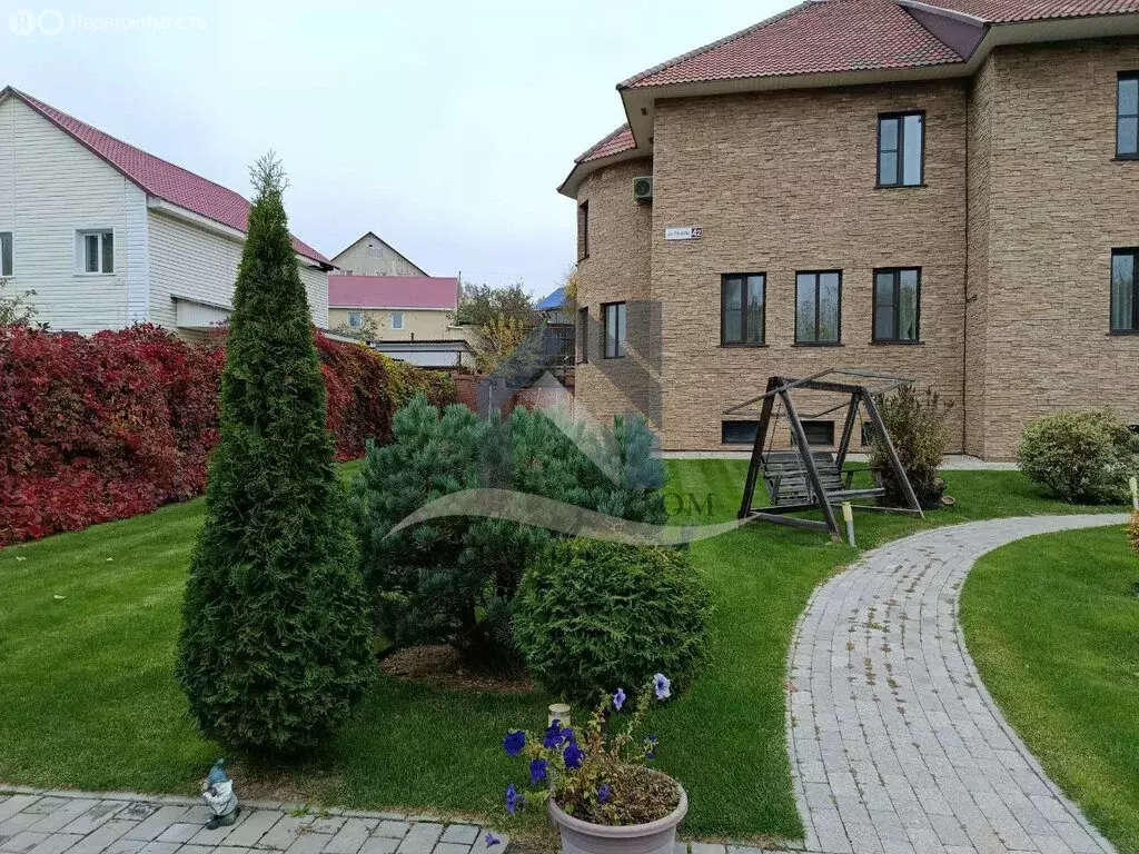 Дом в Барнаул, улица Пенаты, 42 (410 м) - Фото 1