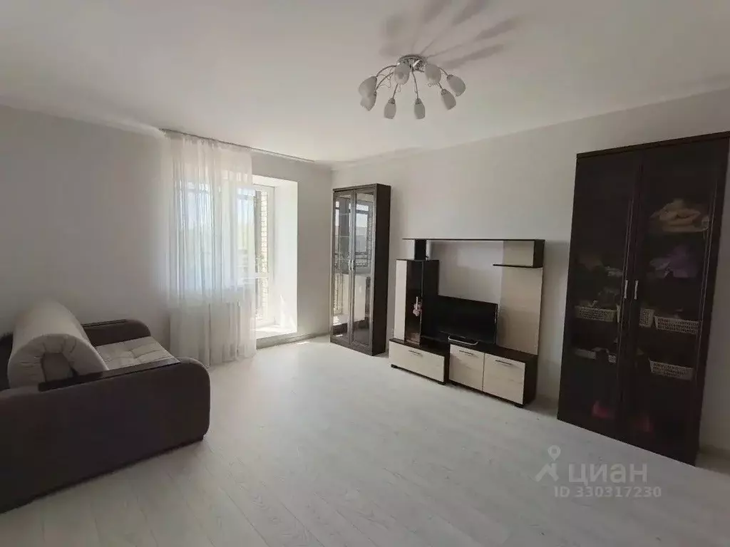 2-к кв. Татарстан, Казань ул. Рауиса Гареева, 78А (73.9 м) - Фото 1