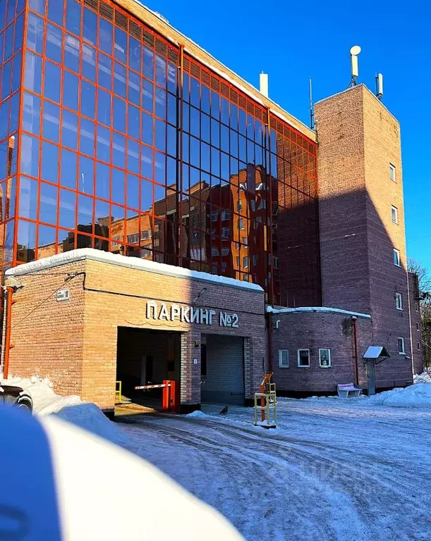 Гараж в Санкт-Петербург Олонецкая ул., 10 (18 м) - Фото 1