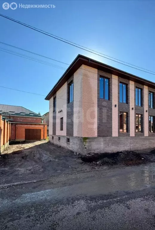 Дом в Владикавказ, СТ Иристон, улица Георгия Бутаева (220 м) - Фото 1