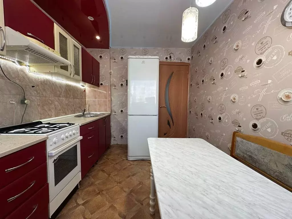 3-к кв. Кировская область, Киров Московская ул., 140 (64.0 м) - Фото 0