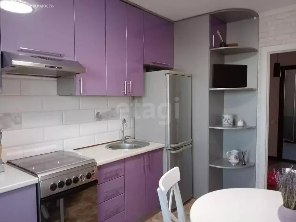 3-комнатная квартира: Майское, Майская улица, 55 (62.4 м) - Фото 0