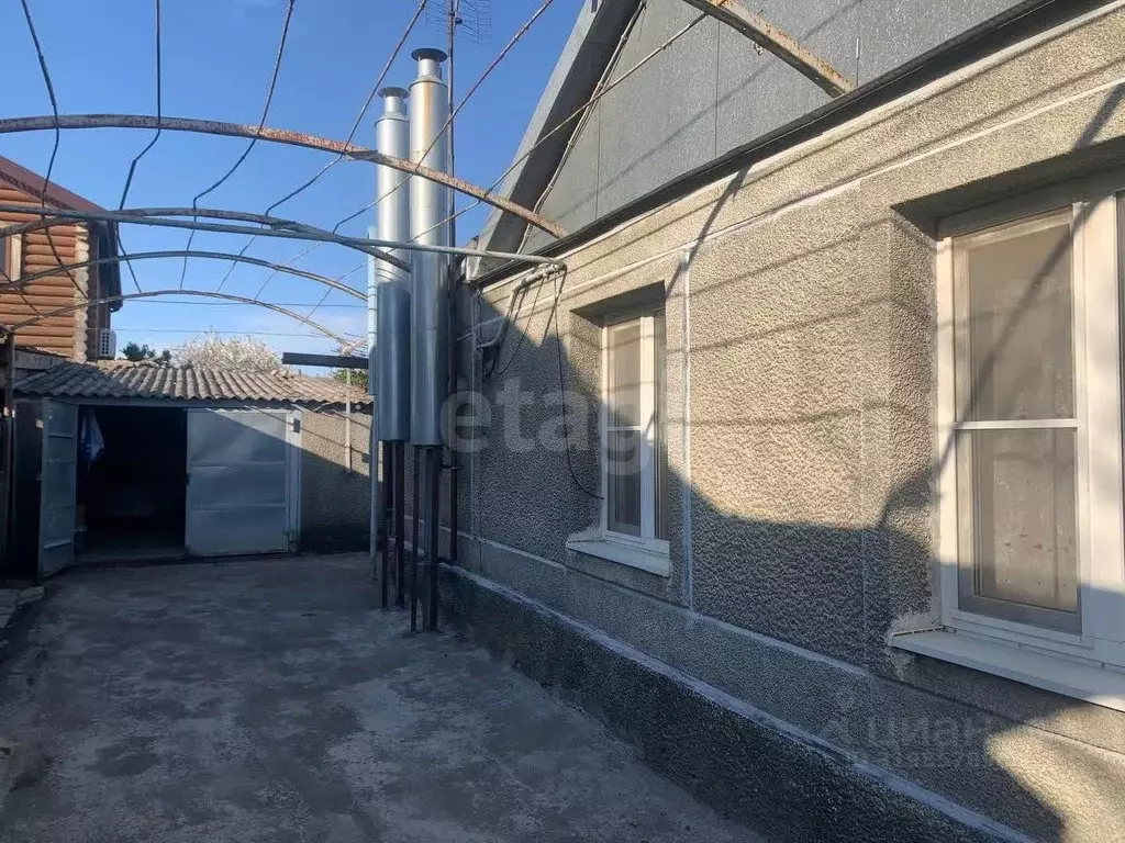 Дом в Краснодарский край, Темрюк ул. Кириллова, 7 (69 м) - Фото 0