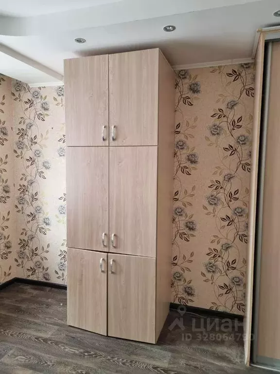 Комната Свердловская область, Екатеринбург ул. Шишимская, 22 (13.0 м) - Фото 2