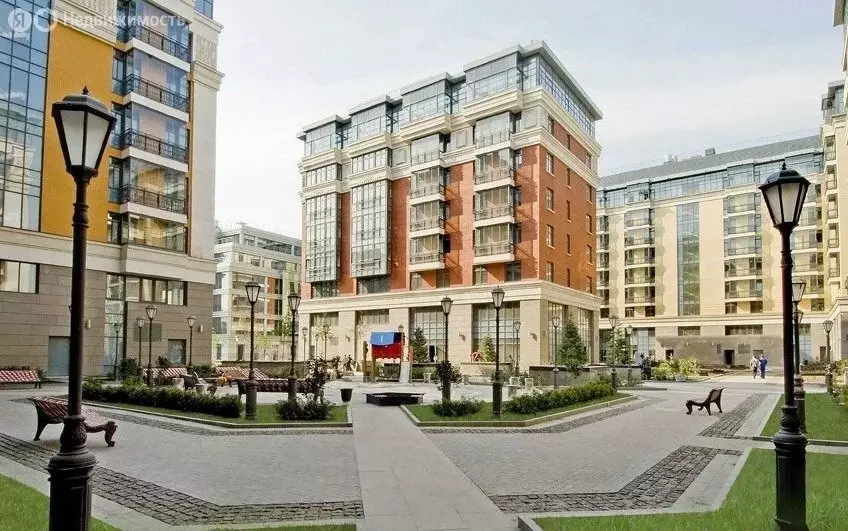 4-комнатная квартира: Москва, Большая Татарская улица, 7к3 (200.7 м) - Фото 0