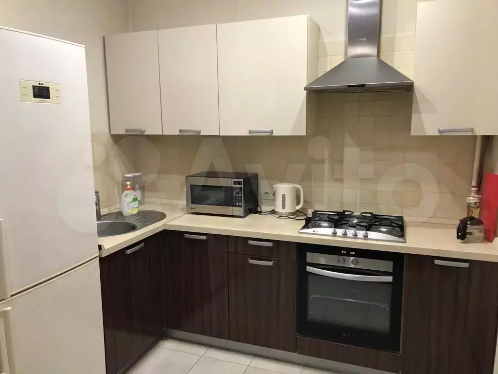1-к. квартира, 45 м, 5/10 эт. - Фото 0
