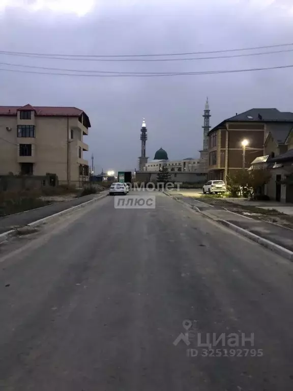 Дом в Дагестан, Махачкала М-5 мкр, ул. Просвещения, 35 (400 м) - Фото 1