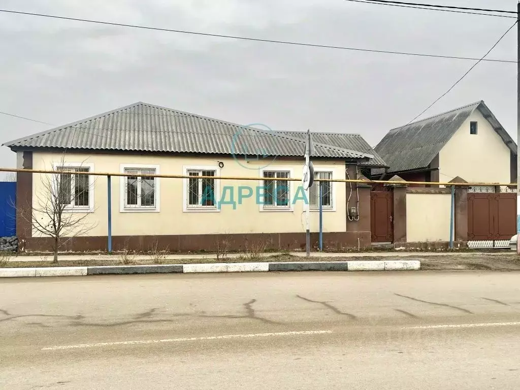 Дом в Белгородская область, Новый Оскол Ливенская ул. (115 м) - Фото 0
