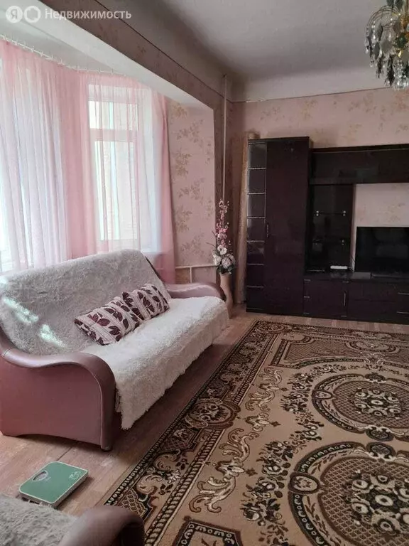 4-комнатная квартира: Каменск-Уральский, улица Лермонтова, 6 (68.8 м) - Фото 0