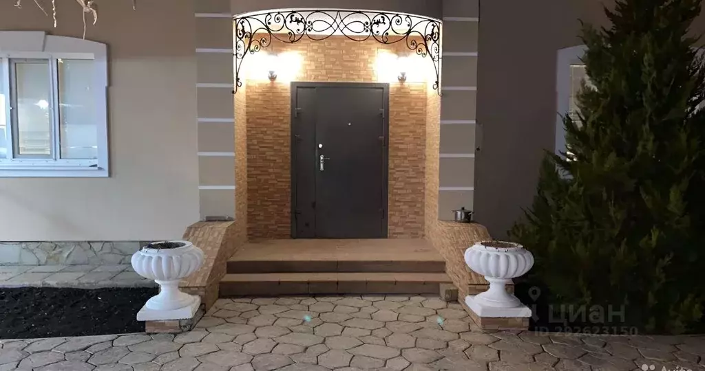 Дом в Крым, Симферополь просп. Победы, 456 (240 м) - Фото 2