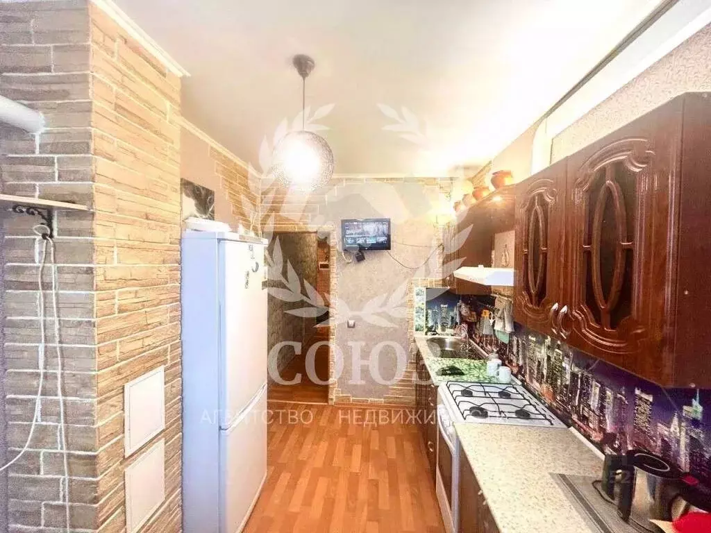 2-к кв. Калужская область, Медынь ул. Володарского, 2 (46.6 м) - Фото 0
