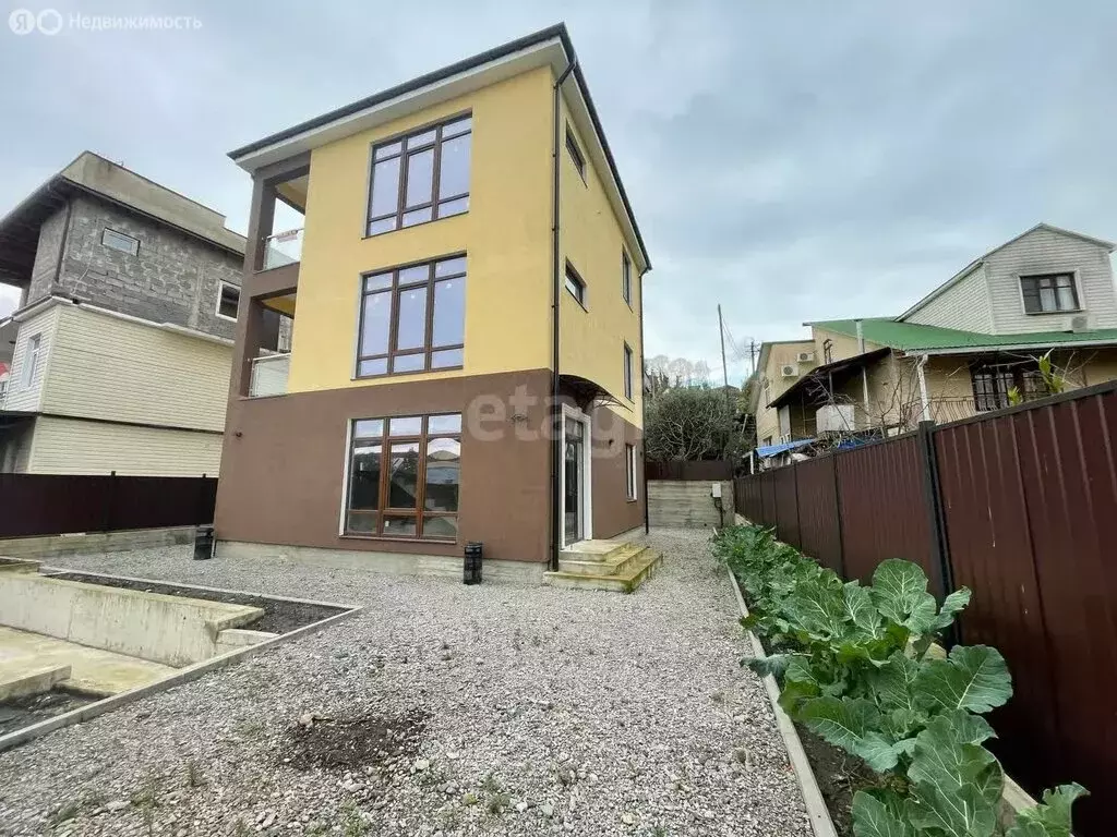 Дом в село Орёл-Изумруд, Дачная улица (188.8 м) - Фото 1
