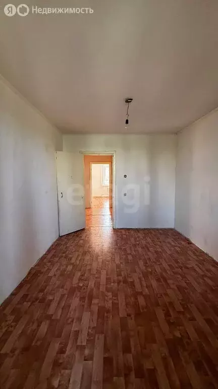 3-комнатная квартира: Тюмень, улица Домостроителей, 18 (65 м) - Фото 2