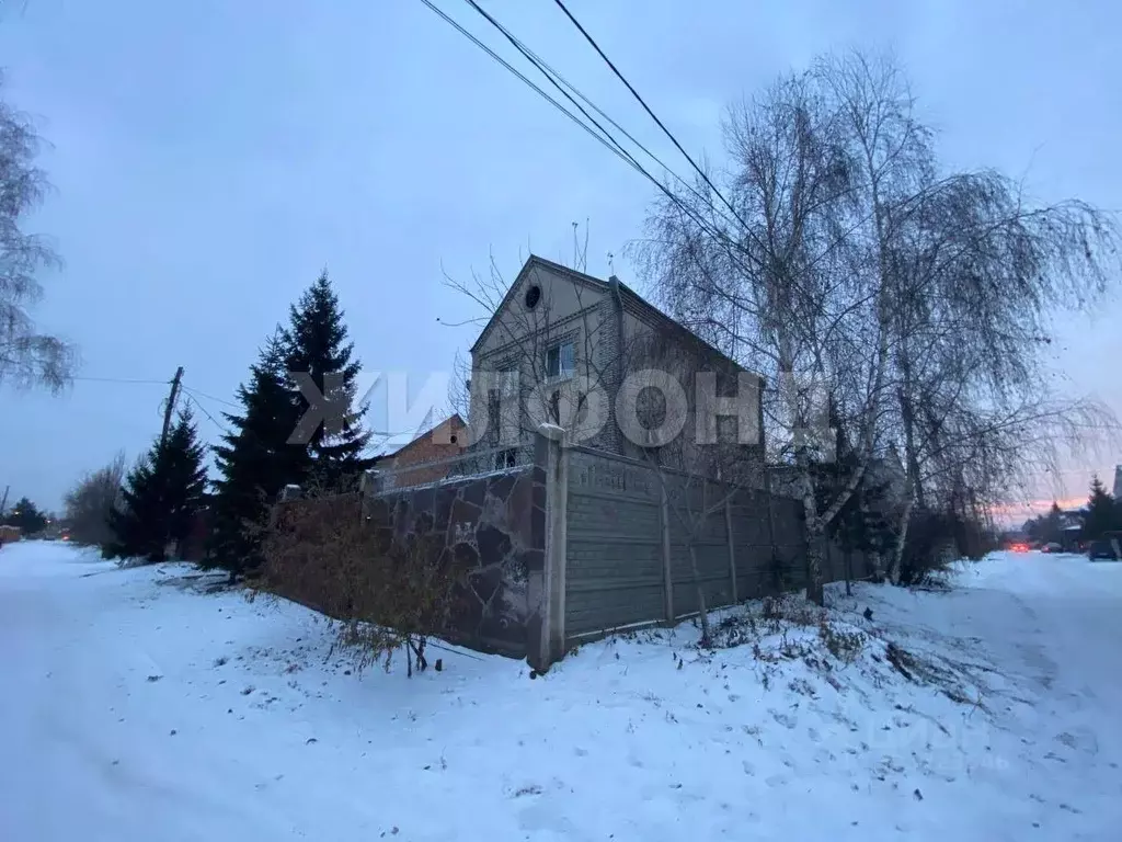 Коттедж в Хакасия, Абакан ул. Мартьянова (300 м) - Фото 2