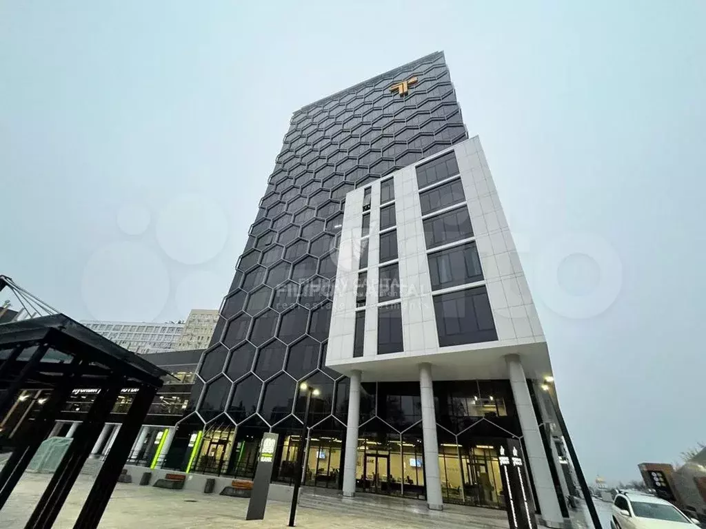 Продается офис с ремонтом в Сотах, 63.1 м - Фото 1
