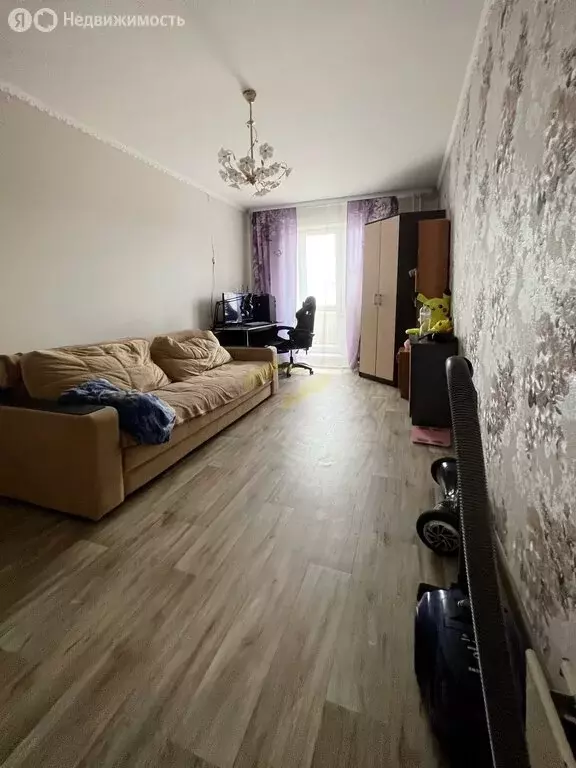 1-комнатная квартира: Новокузнецк, улица Чернышова, 18 (35 м) - Фото 0