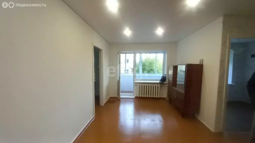 2-комнатная квартира: Сатка, улица Ленина, 6 (42.5 м) - Фото 0