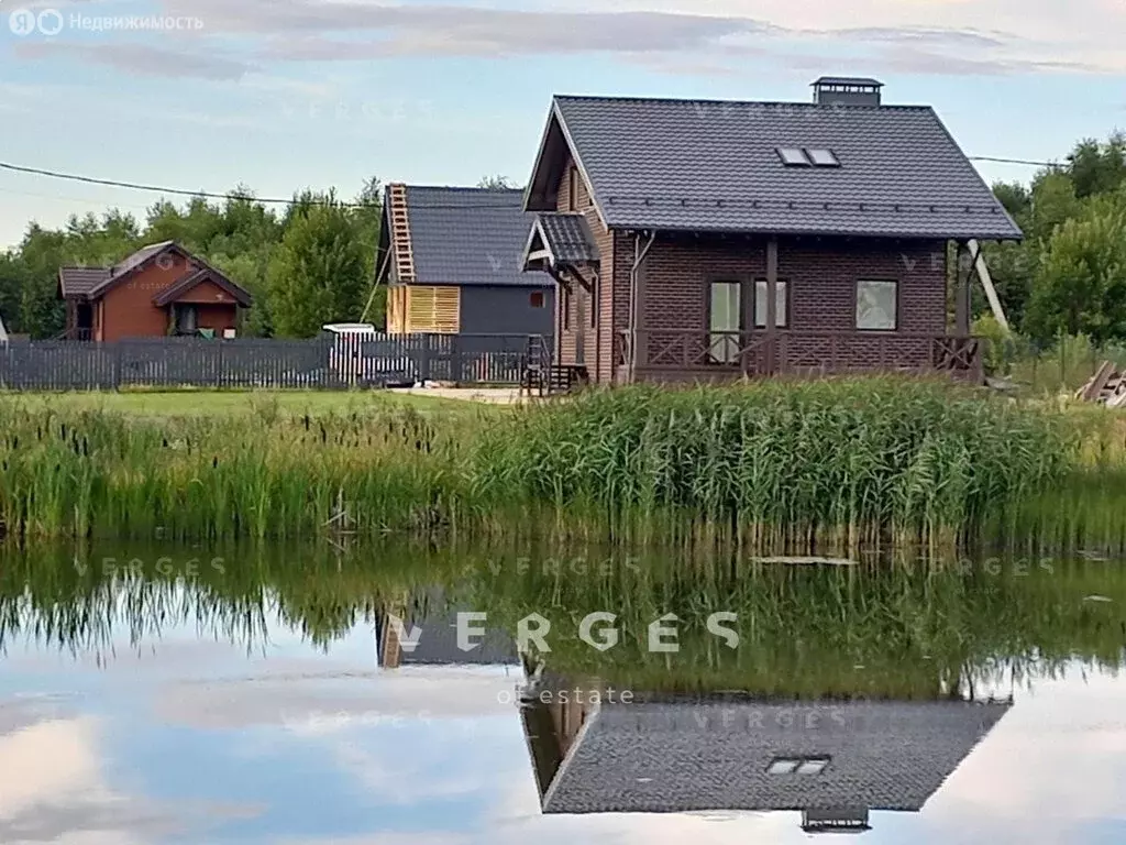Дом в Московская область, городской округ Клин, дачное некоммерческое ... - Фото 0