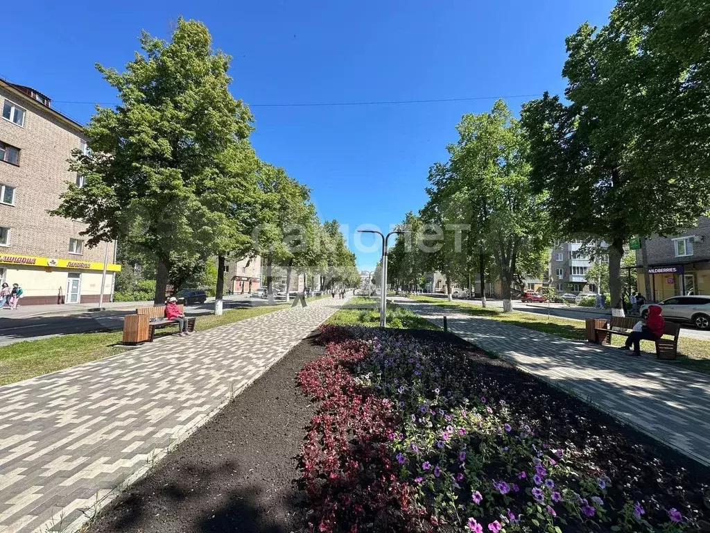 Комната 12,8 м в 5-к., 2/5 эт. - Фото 0