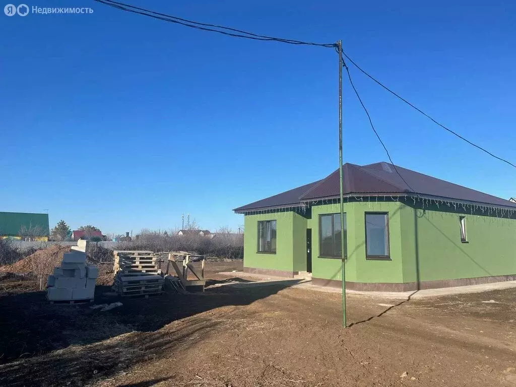 Дом в Весенний сельсовет, СНТ Карачи, 17-я линия, 50 (90 м) - Фото 1