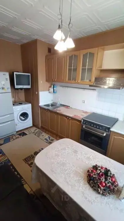 3-к кв. Омская область, Омск просп. Комарова, 27/1 (65.5 м) - Фото 1