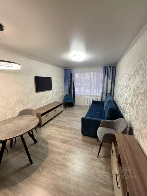 1-к кв. Псковская область, Великие Луки Октябрьский просп., 11к1 (40.0 ... - Фото 1