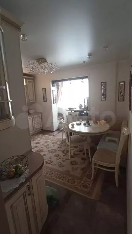 Комната 43,9 м в 3-к., 6/9 эт. - Фото 1