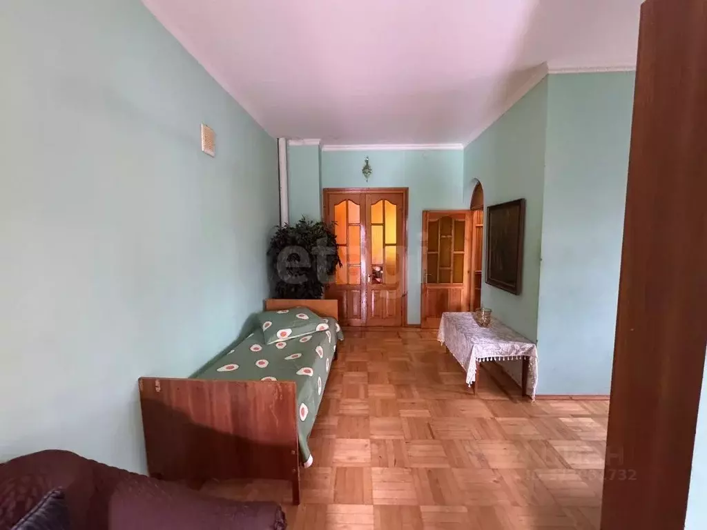 Дом в Крым, Симферопольский район, Молодежное пгт ул. Азовская (250 м) - Фото 1