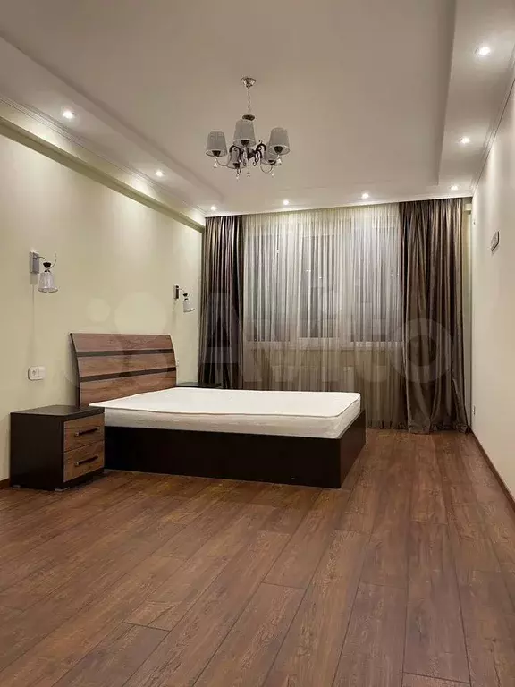 2-к. квартира, 80 м, 8/9 эт. - Фото 1