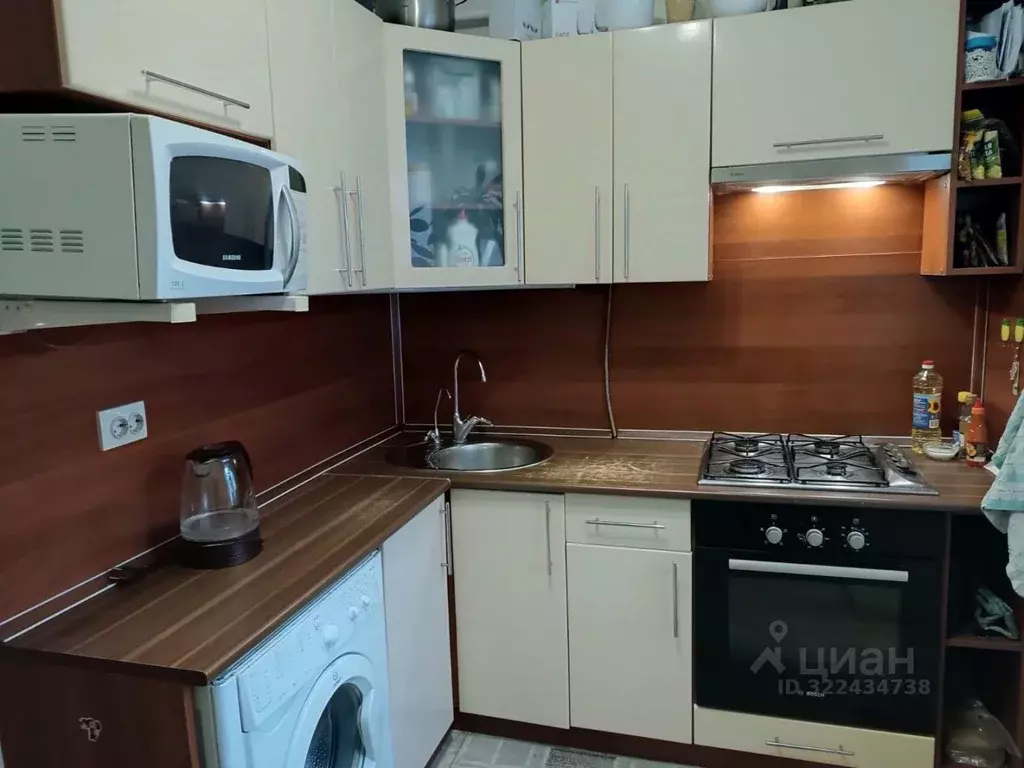 3-к кв. Кировская область, Киров ул. Воровского, 121 (57.7 м) - Фото 2