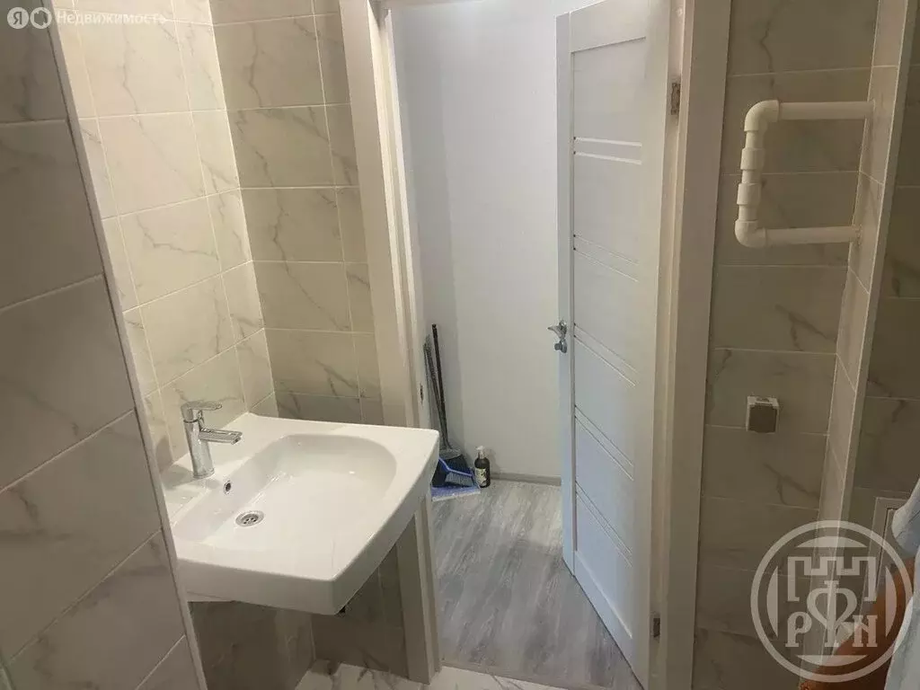 Квартира-студия: Ломоносов, Михайловская улица, 51 (19.2 м) - Фото 0