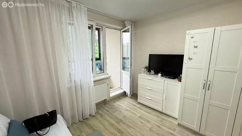 Квартира-студия: Нижний Новгород, улица Родионова, 202/2 (23 м) - Фото 1