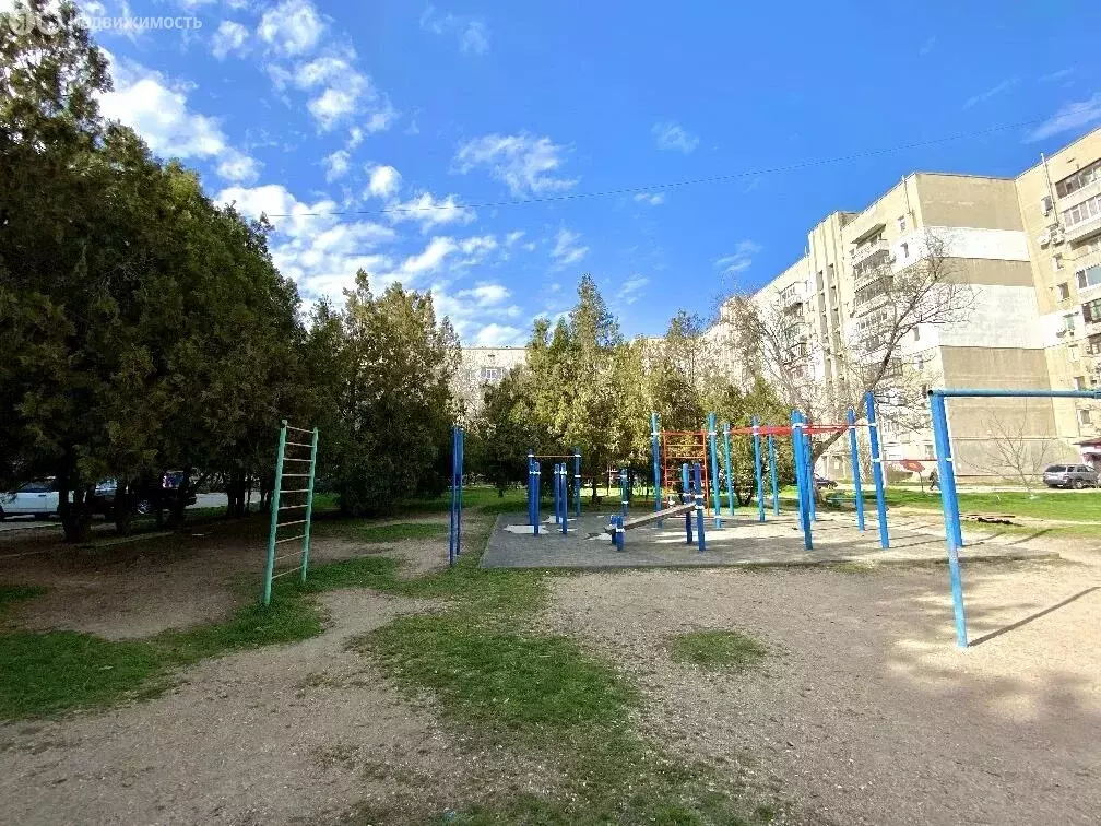 4-комнатная квартира: Армянск, микрорайон имени Генерала Корявко, 15 ... - Фото 1
