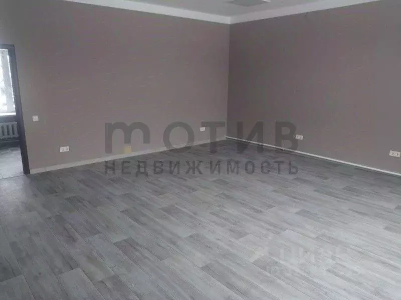 Помещение свободного назначения в Тюменская область, Тюмень ул. ... - Фото 2