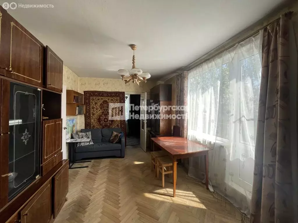 4-комнатная квартира: Санкт-Петербург, проспект Славы, 41 (59.3 м) - Фото 1