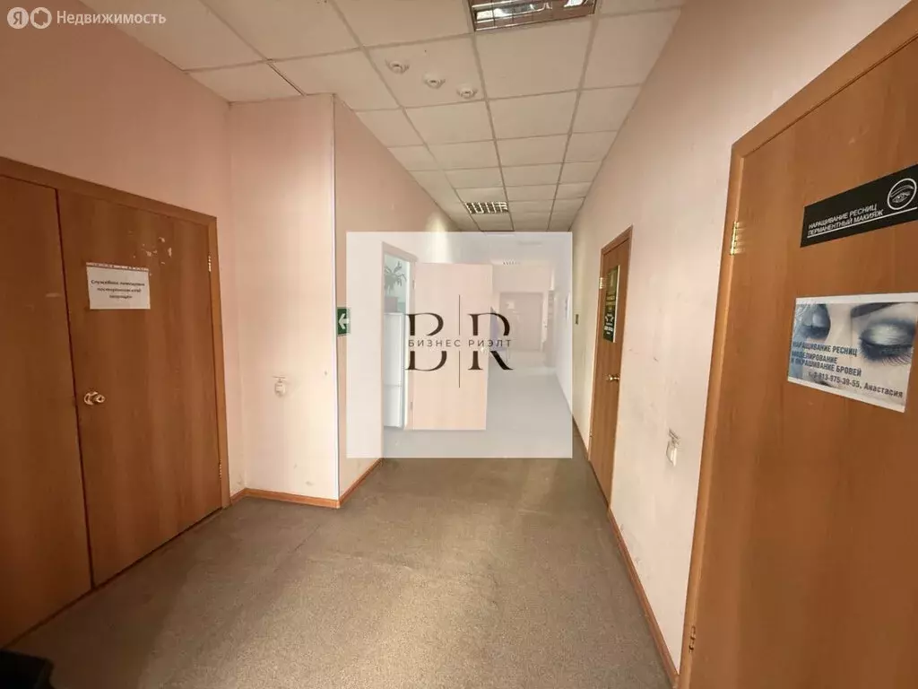 Торговая площадь (891.8 м) - Фото 1