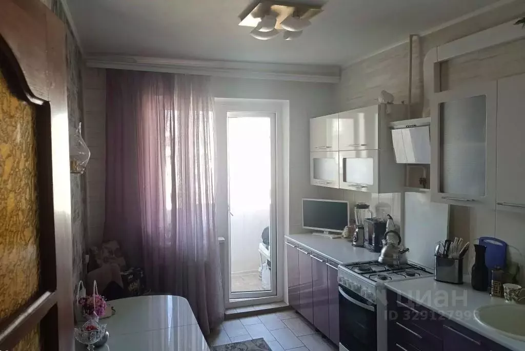 3-к кв. Крым, Симферополь ул. Дружбы, 62 (72.1 м) - Фото 0