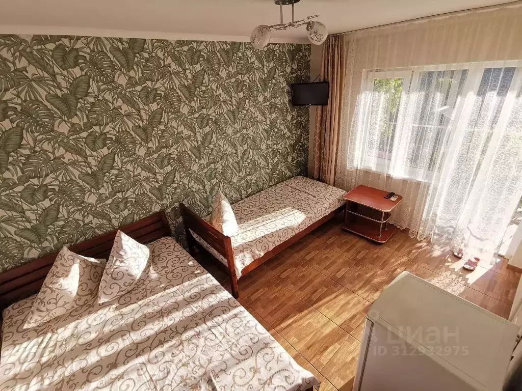 Комната Крым, Симферопольский район, Николаевка пгт ул. Ленина, 10 - Фото 1