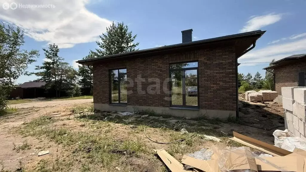 Дом в село Новая Усмань, улица Полянка, 1 (93 м) - Фото 1