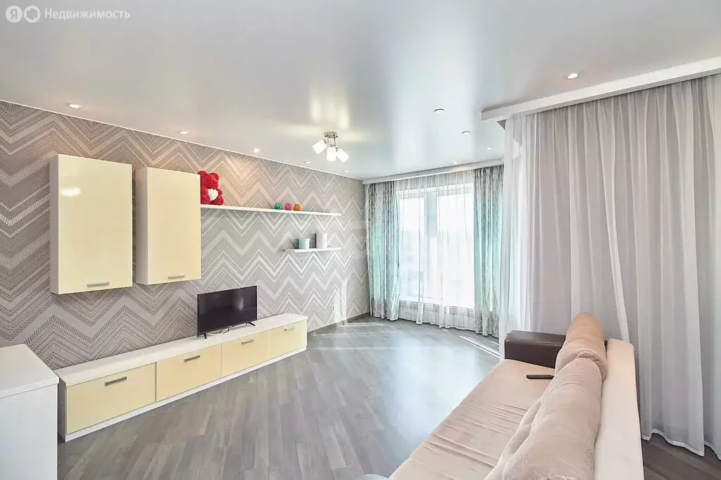 2-комнатная квартира: Тюмень, Первомайская улица, 50 (67 м) - Фото 2