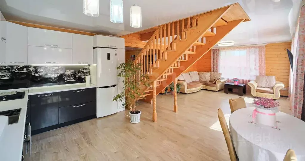 Дом в Вологодская область, Сокольский муниципальный округ, Кадников ... - Фото 1