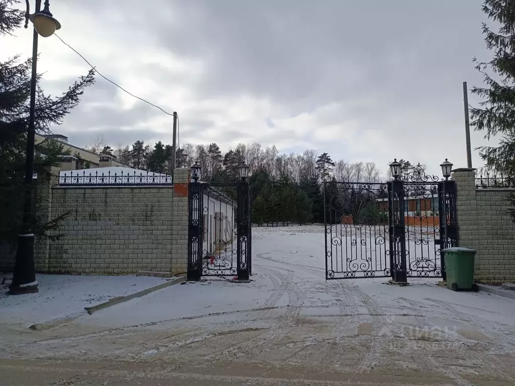 Участок в Московская область, Одинцовский городской округ, д. ... - Фото 1