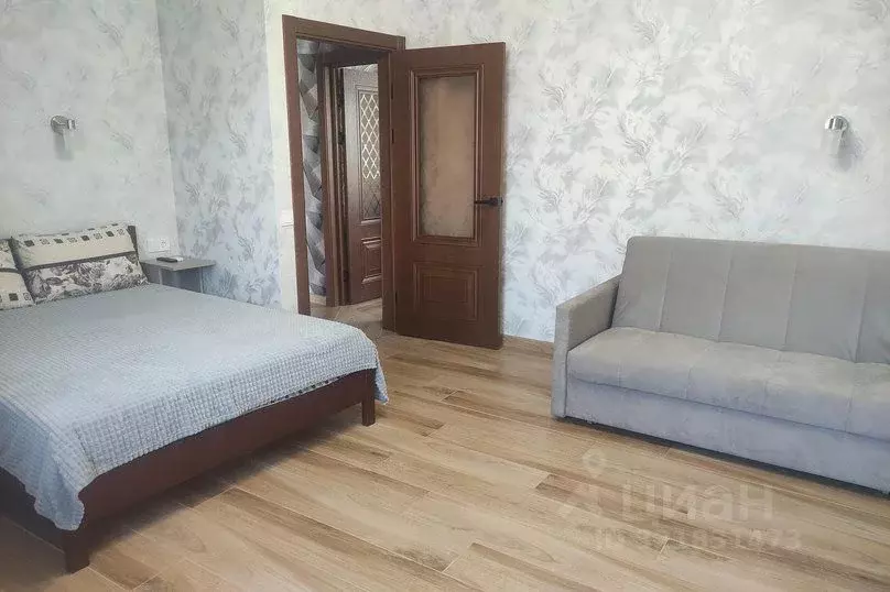 1-к кв. Крым, Алушта ул. Красноармейская, 6 (50.0 м) - Фото 2